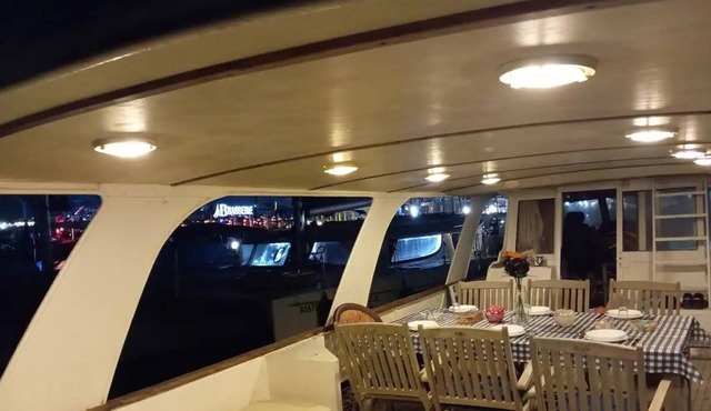 RoyalSeaSuite Included with Sailing