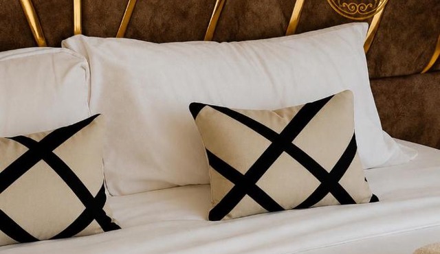 RUM LEONOR lUXURY CAMP