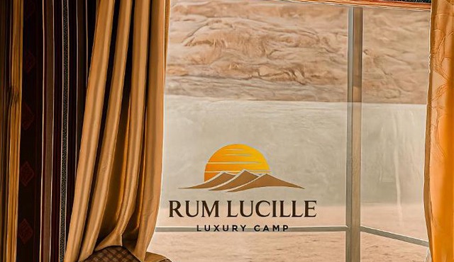 RUM LUCILLE lUXURY CAMP