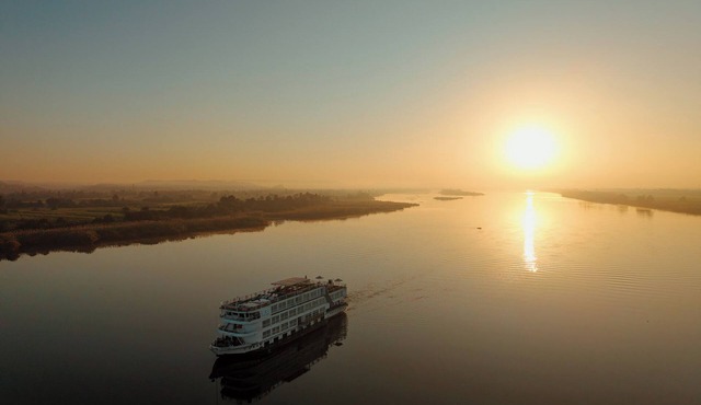 Savoy Yacht -Exclusive Nile Cruise from Luxor to Aswan -24 guests