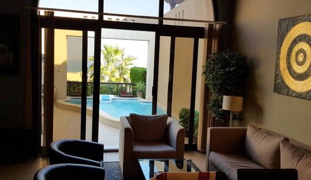 Sea And Beach View 2 Bedroom ,living Room With Kitchen Private Pool Villa