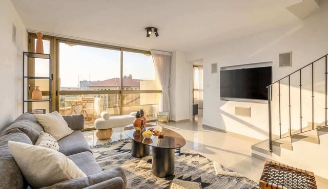 #SeaFront 3Bedrooms Duplex w/POOL