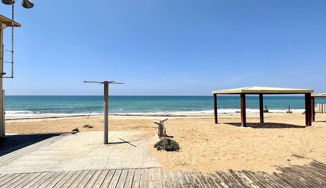Seafront Gugel Waves GW945: Unmatched Sea Views in Nahariya