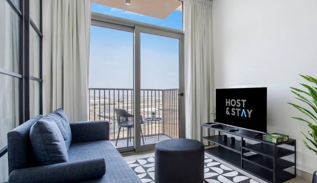 Serene 1BR Getaway In Collective