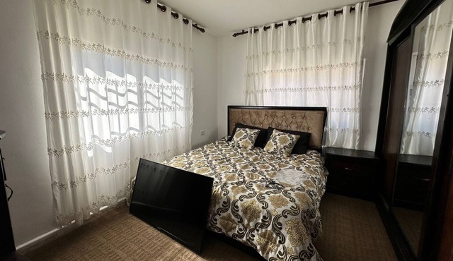 Serene -bedroom apartment with AC in charming Irbid