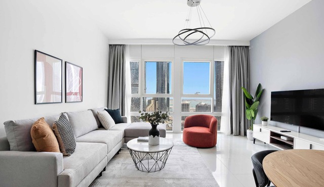 Silkhaus Big 1BDR | by Al Fay Park | Horizon Tower