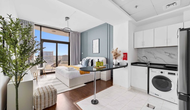 Silkhaus Cozy Studio | Balcony | Binghatti Pearl
