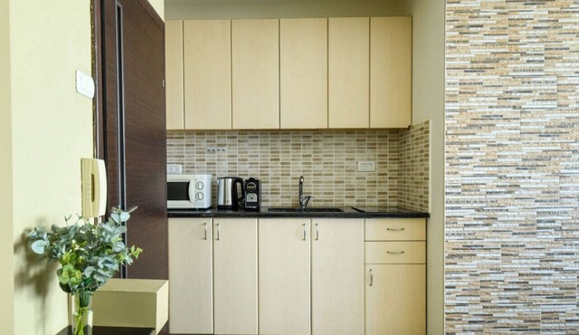 Simple Living in Netanya Center by Sea N' Rent