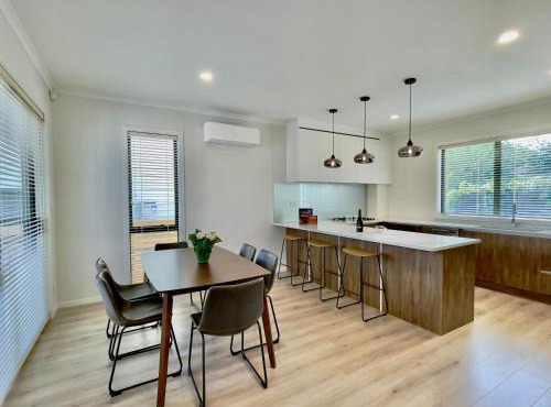 Sky Stars Brand-new comfortable 3 & 4-bedroom Houses in Auckland