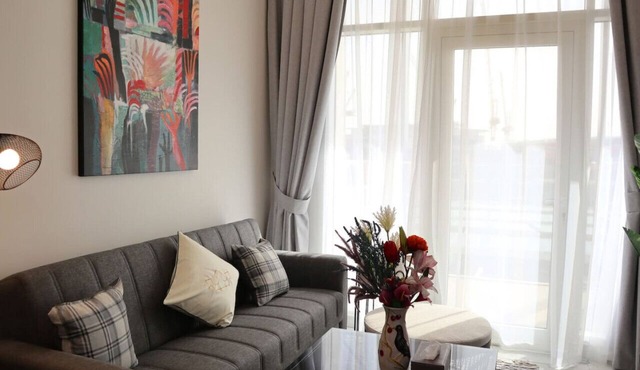 Sleek 1BR Oasis Hideaway in Masdar CIty