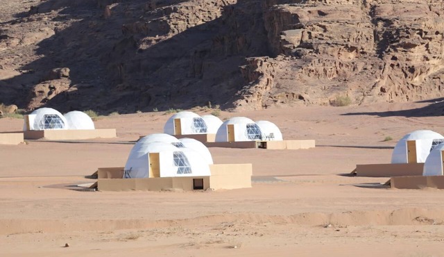 Sleep in Wadi Rum UFO under the stars.