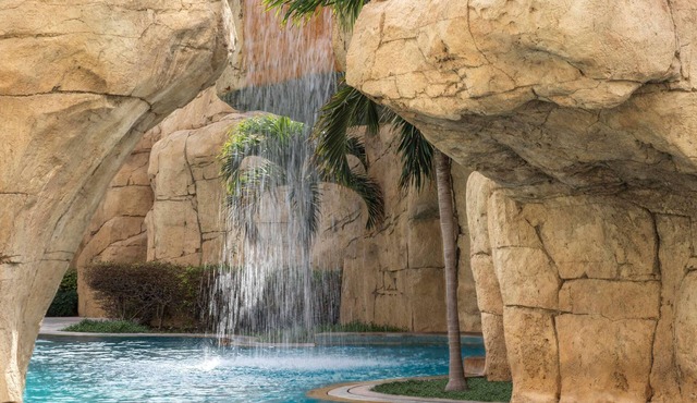 Sofitel Dubai The Palm Resort & Spa