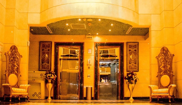 Soothing Couples Retreat In The Heart Of The City