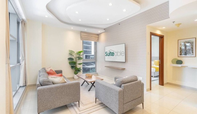 Sophisticated and Elegant 2BR in Downntown Dubai