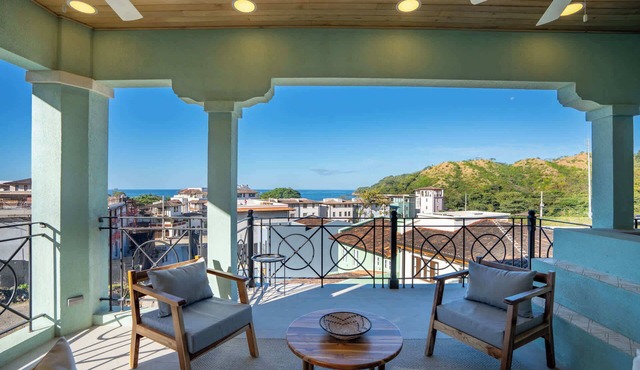Sophisticated Modern Home w/Ocean Views, Gorgeous Master Suites & Private Jacuzzi