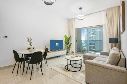 Spacious 1BR Elite Business Bay Residence