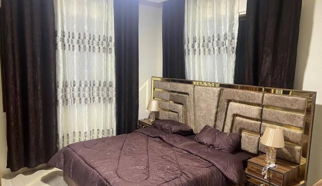 Spacious 3-bedroom apartment with AC, WiFi in welcoming Amman