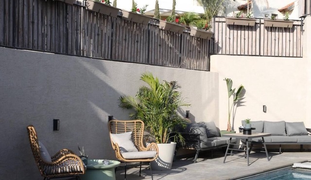 Spacious 6-bedroom villa in gorgeous Poriya Ilit with AC