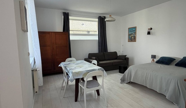 Spacious studio apartment less than 5 minutes from the beaches of the Pink Granite Coast in Trébeurden