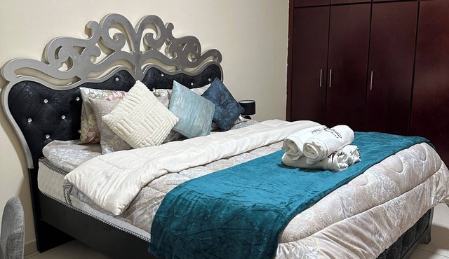 Splendid 2BHK in Al Khan, Sharjah near Dubai/Sharjah border with balcony