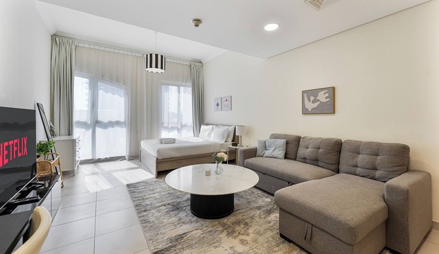 Splendid Studio near Canal & famous Golf Clubs