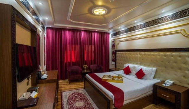 Standard Room Near Grove Village by luxury booking