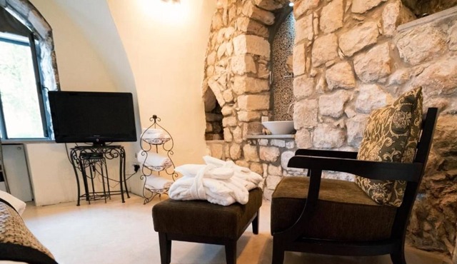 Standard Suite