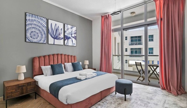 StoneTree - DEC Towers T2 Studio - Near Marina Beach
