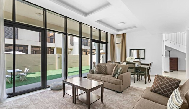 StoneTree - Pelham Villa 3 BR - Spacious Villa