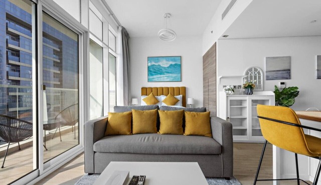 StoneTree - Studio One Studio - Prime Location