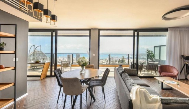 Stunning Sea-View Penthouse with Private Terrace By Lime Luxe