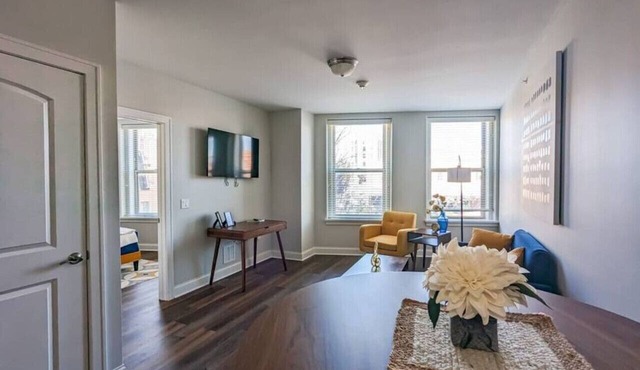 Stylish 1 BR/1BA at The Inman - 206 in Champaign