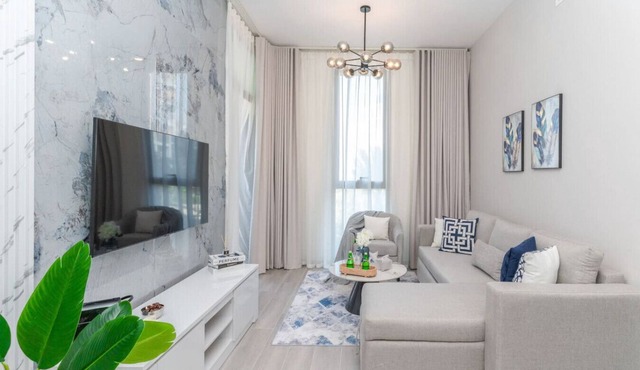 Stylish 1BR Apt in Mesk 1 with Serene Views