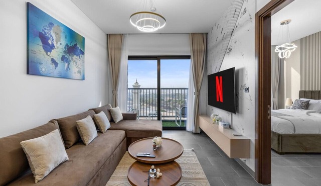 Stylish 1BR Retreat in Sobha Crest w/Balcony