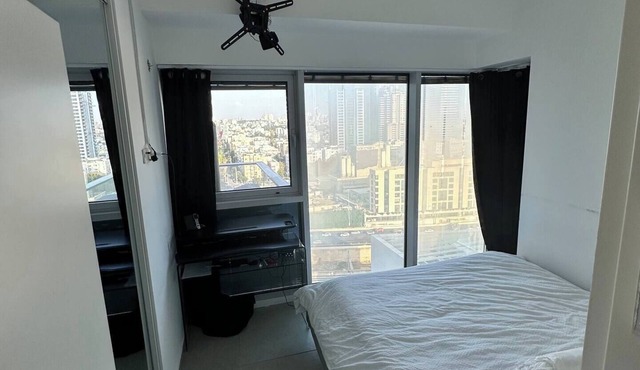Stylish 2BR | Pool · Parking · Balcony · Azrieli Tel Aviv