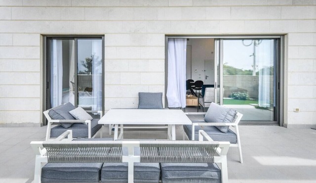 Stylish Coastal Oasis