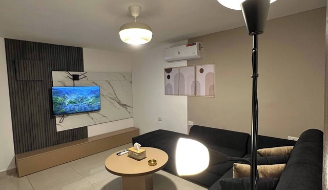 Stylish Luxe Apartment Fr