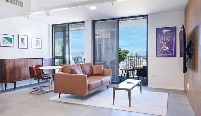 Stylish Sea View 2BR Apartment by HolyGuest