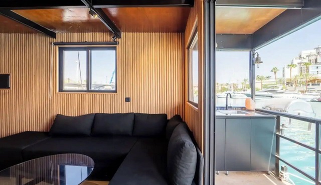 Suite on the Water + Sailing
