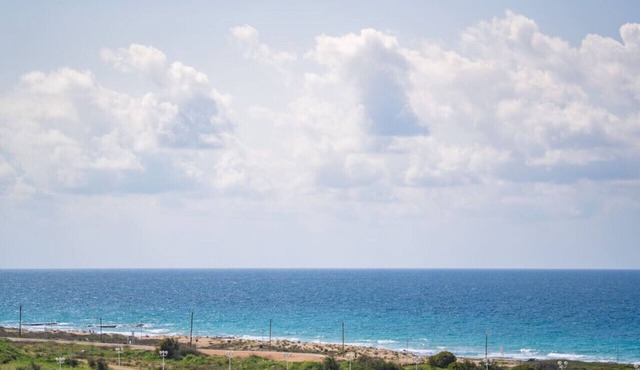 Sunny Haven Sea View Escape by Sea N' Rent