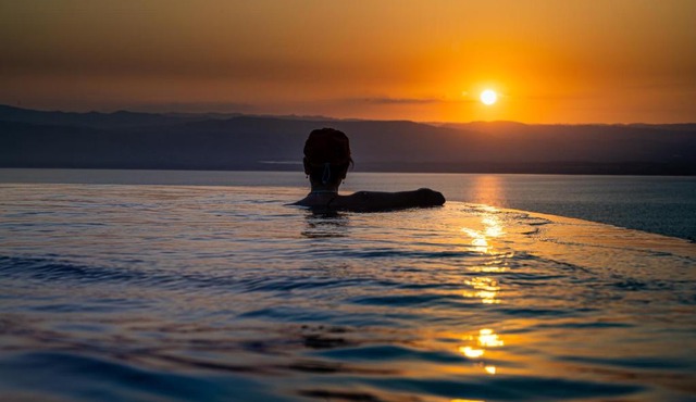 Sunset apartment in Samarah Dead Sea resort