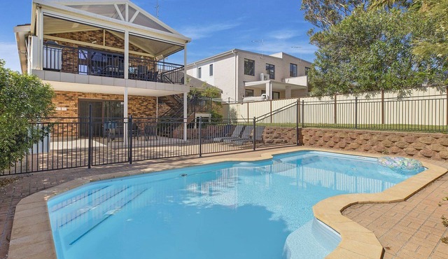 SUNSET ON VIEW - COASTAL SETTING WITH POOL in THE ENTRANCE