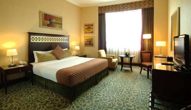 Superior Room Near Workshop Café By Luxury Bookings