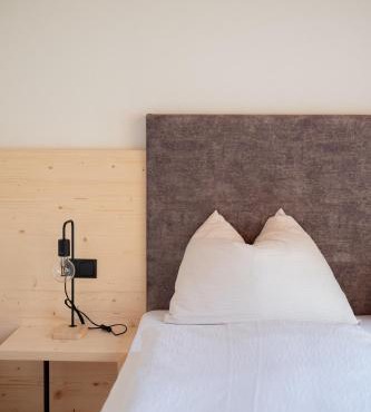 Töllhof STUDIO mit BAUERNSTUBE in Bressanone
