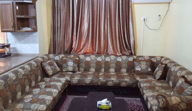 TareqResidence with alot of space for a family, AC, 2x Bath Rooms