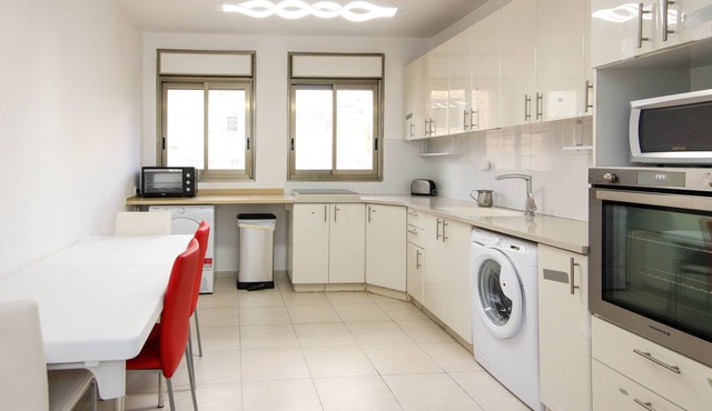 The Azure : Strictly Kosher 3 BR