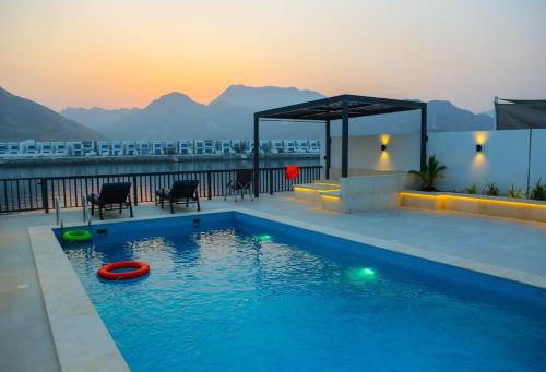 The Blue Moon Villa - Al Dana Island Fujairah