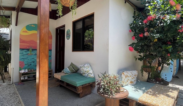 The Cafecito Surf School & Guesthouse