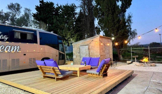 The Daydream Bus Hideaway