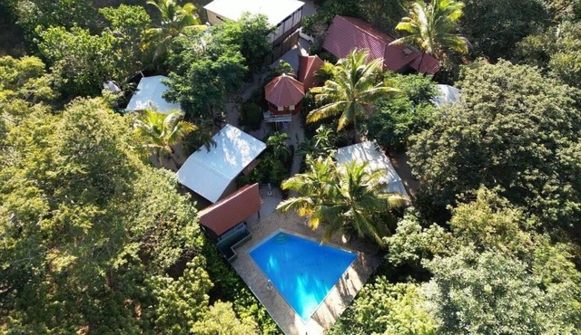 The perfect cottage for adventurous couples and digital nomads.